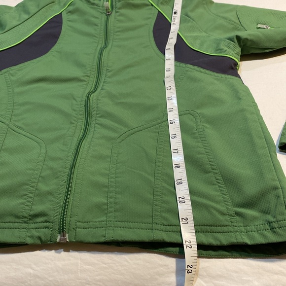 Lightweight green Nike jacket, M (8-10) - Picture 4 of 8